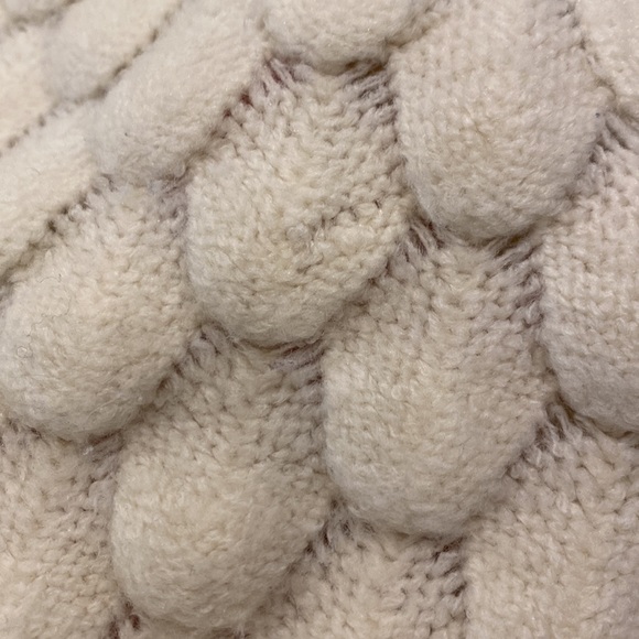 Gibson Latimer Puffy Honeycomb White Sweater. Size Large - Picture 8 of 9
